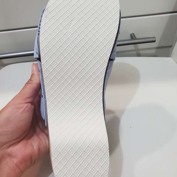 Blue suade clog sandals in size 8 new with tags by Donna Toscana made in… - Picture 4 of 7